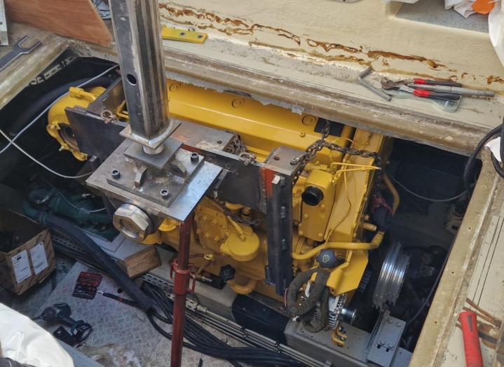 Remplacement de moteur de bateau Fréjus