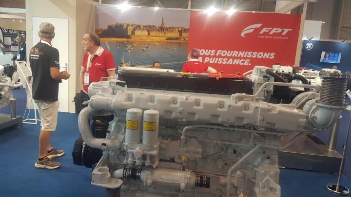 Réparation et reconditionnement de moteur de bateau Fréjus