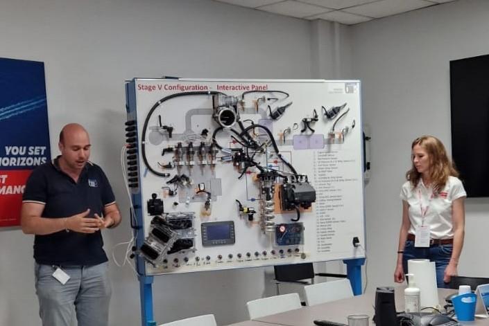 Reconstruction de moteur de bateau Fréjus