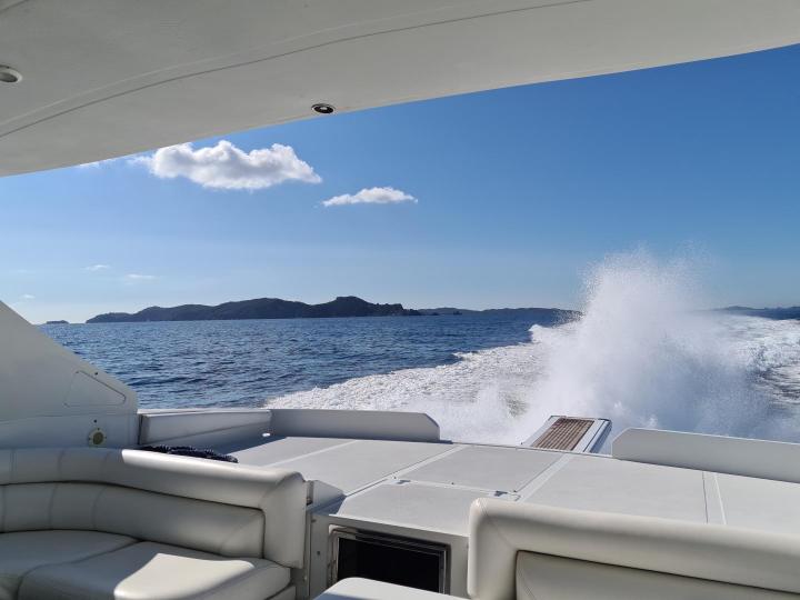 Remplacement de moteur de bateau Fréjus