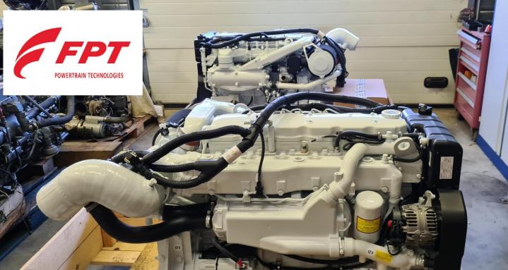 Reconstruction de moteur de bateau Fréjus