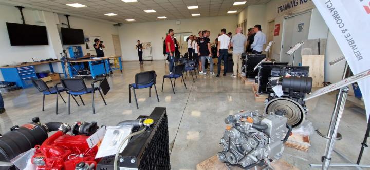 Remplacement de moteur de bateau Fréjus