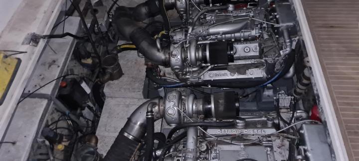 Réparation et reconditionnement de moteur de bateau Fréjus