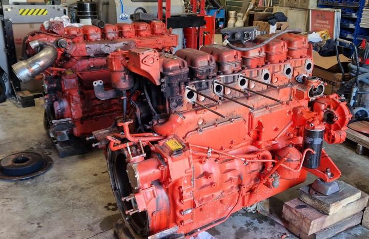 Remplacement de moteur de bateau Fréjus